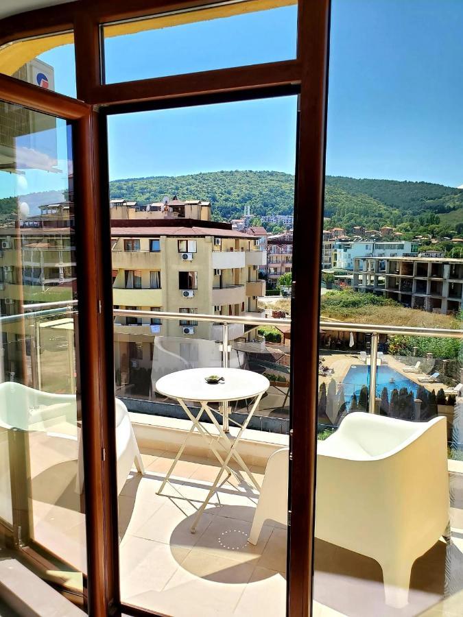 Obzor Tatyana Apartaments Bonjour Zewnętrze zdjęcie